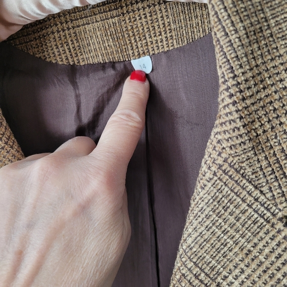 Hechter women's 2 pce suit - Picture 4 of 8